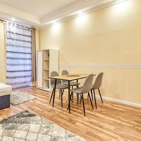 شقة Lovely Airbnb Near Schoenbrunn فيينا المظهر الخارجي الصورة