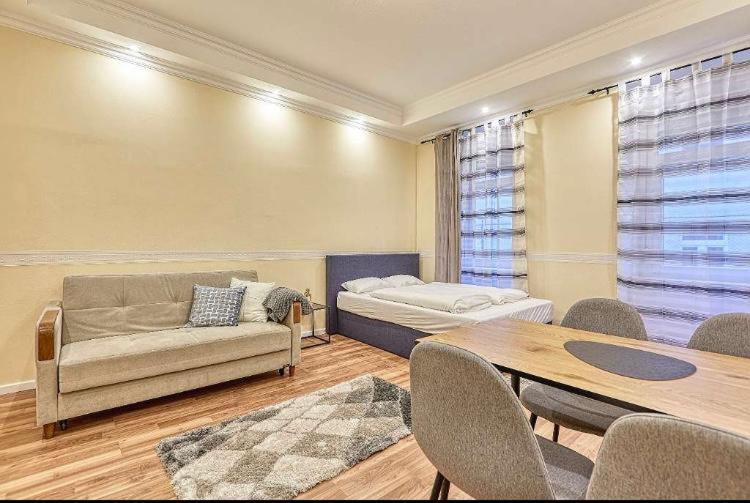 شقة Lovely Airbnb Near Schoenbrunn فيينا المظهر الخارجي الصورة